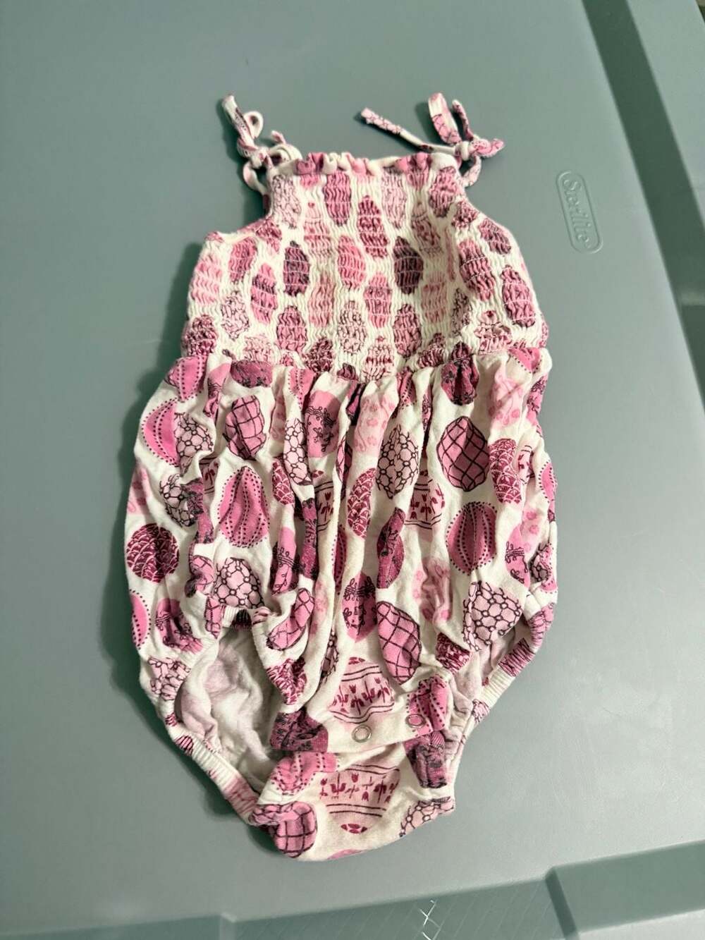 Kate Quinn Smocked Bubble Romper Size 6-12M Pink Easter Egg Print